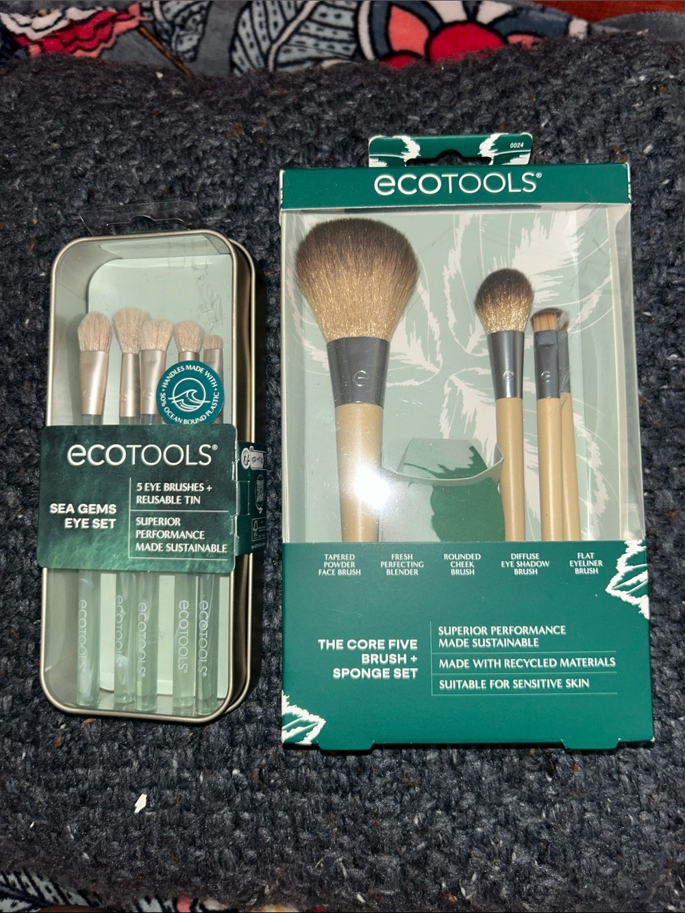 NWT echotools sea gems eye set and the core five brush set